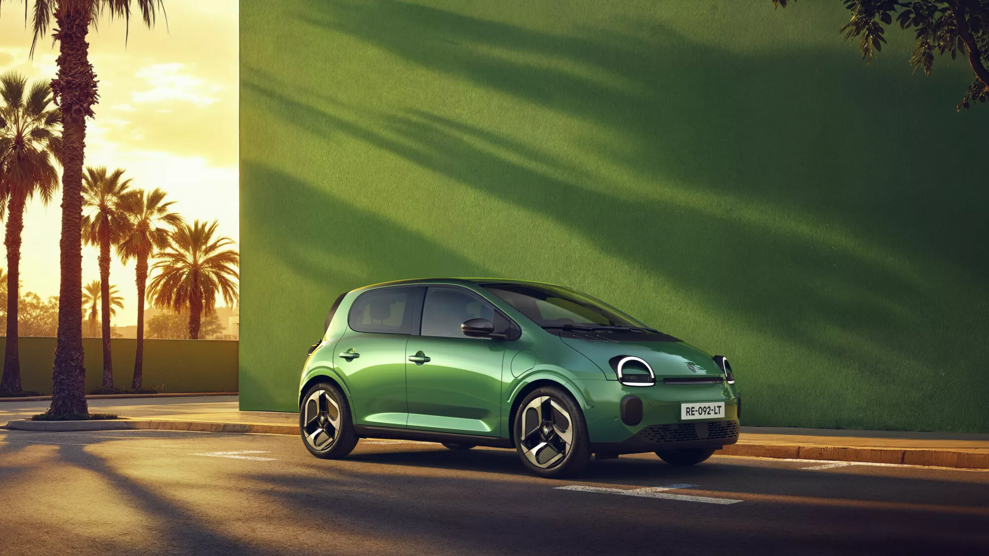 New Renault Twingo E-Tech electric